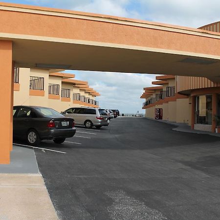 Grand Prix Motel Beach Front Дейтона-Бич Экстерьер фото
