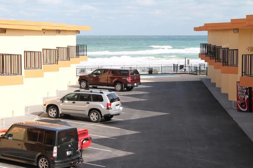 Grand Prix Motel Beach Front Дейтона-Бич Экстерьер фото